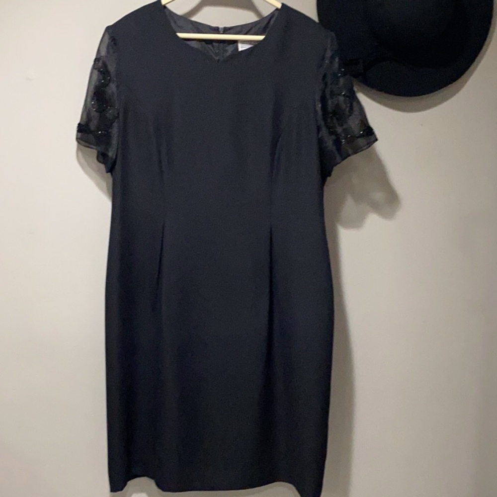 Jessica Howard Black Dress